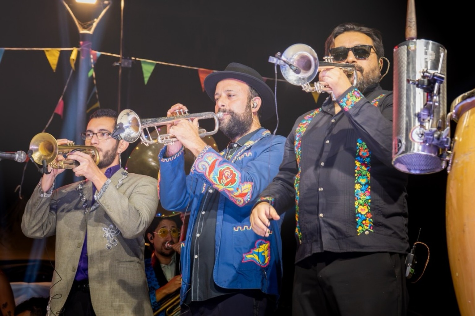 Músicos de bronces durante el segundo Encuentro Más Cultura